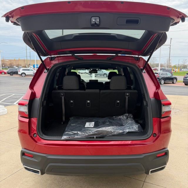 Certified 2025 Honda Pilot Sport image 13