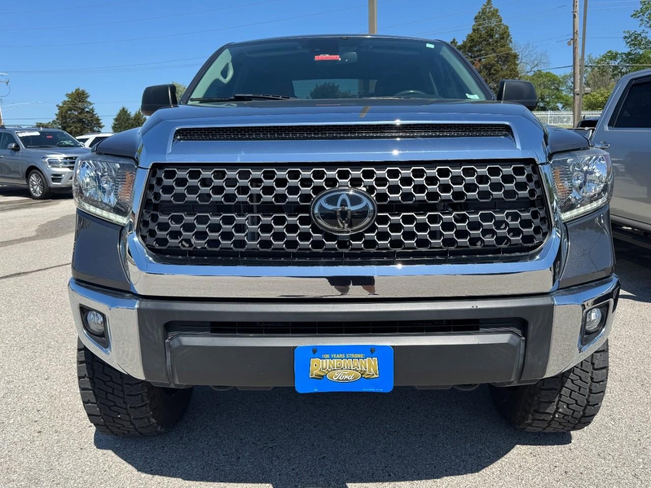 Used 2021 Toyota Tundra SR5 AWD/4WD image 9