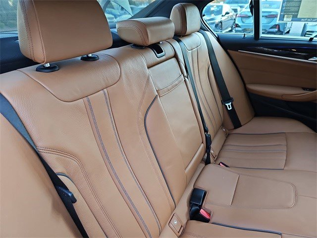 Used 2019 BMW 540i w/ Executive Package image 12