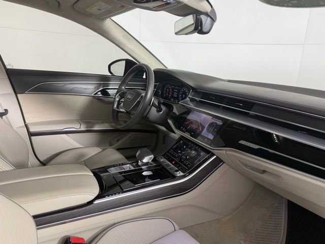 Used 2021 Audi A8 L 4.0T w/ Luxury Package image 33