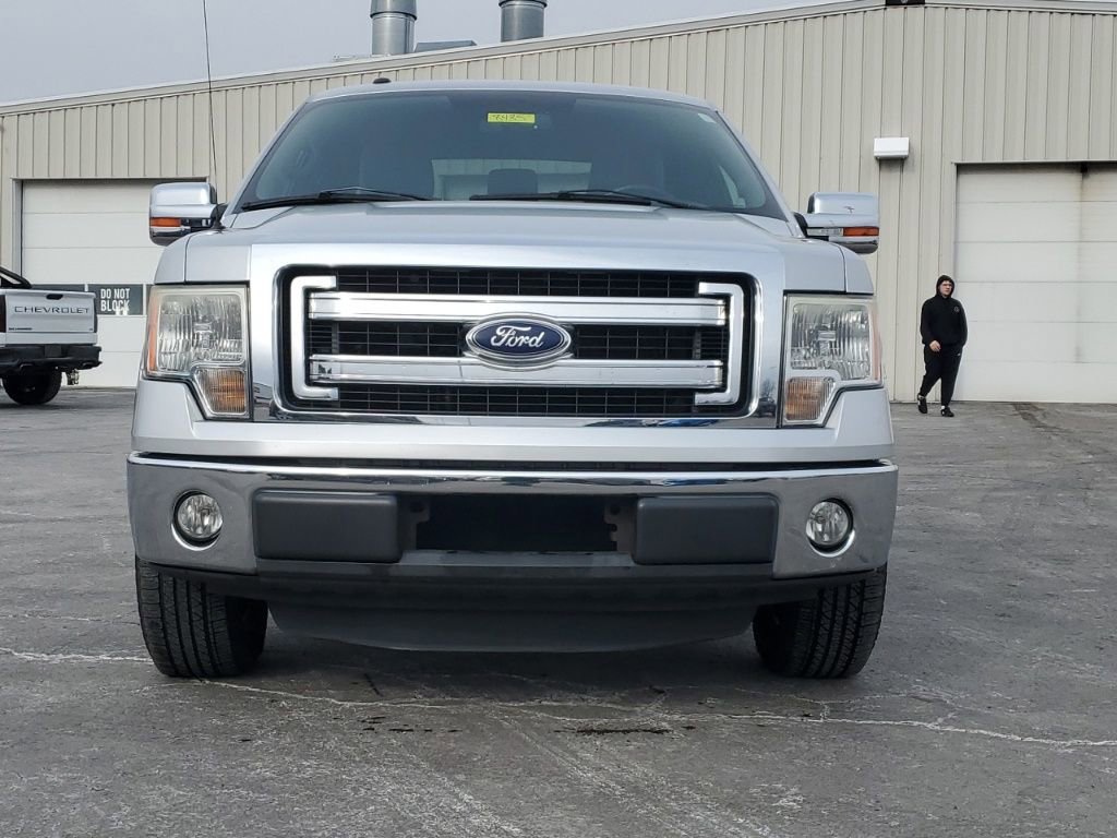 Used 2013 Ford F150 XLT w/ Mid Equipment Group image 2