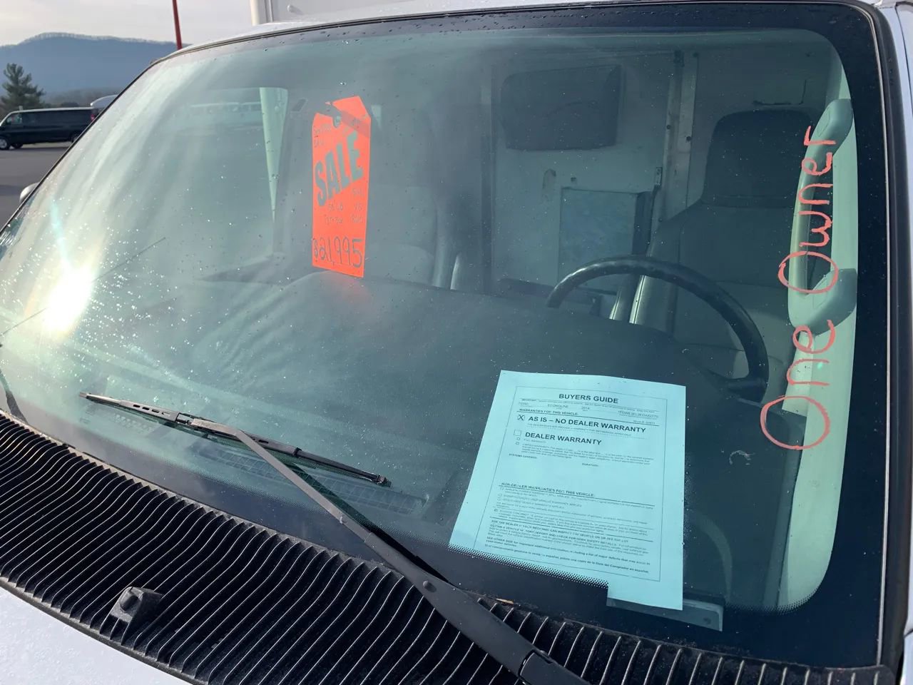 Used 2014 Ford E-350 and Econoline 350 Super Duty RWD image 4