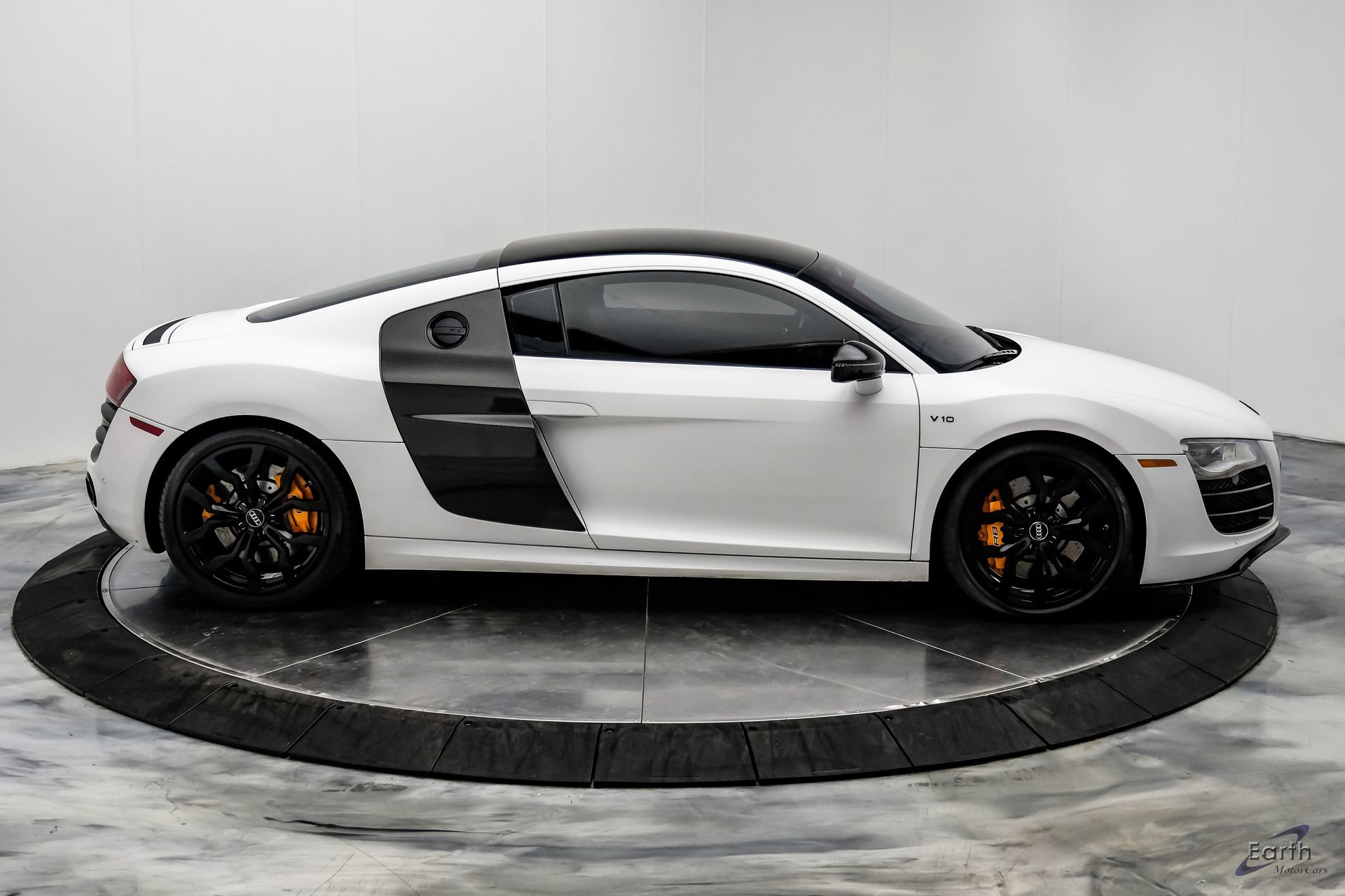 Used 2010 Audi R8 V10 image 26