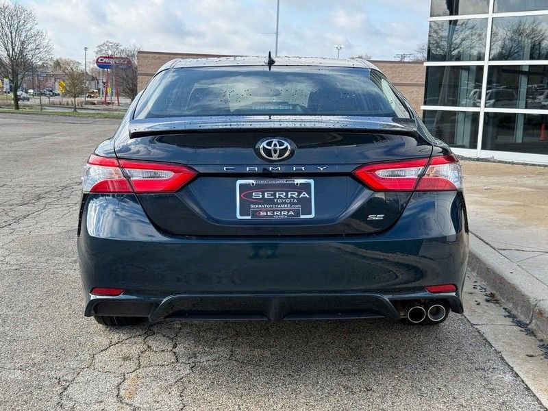 Used 2020 Toyota Camry SE image 4