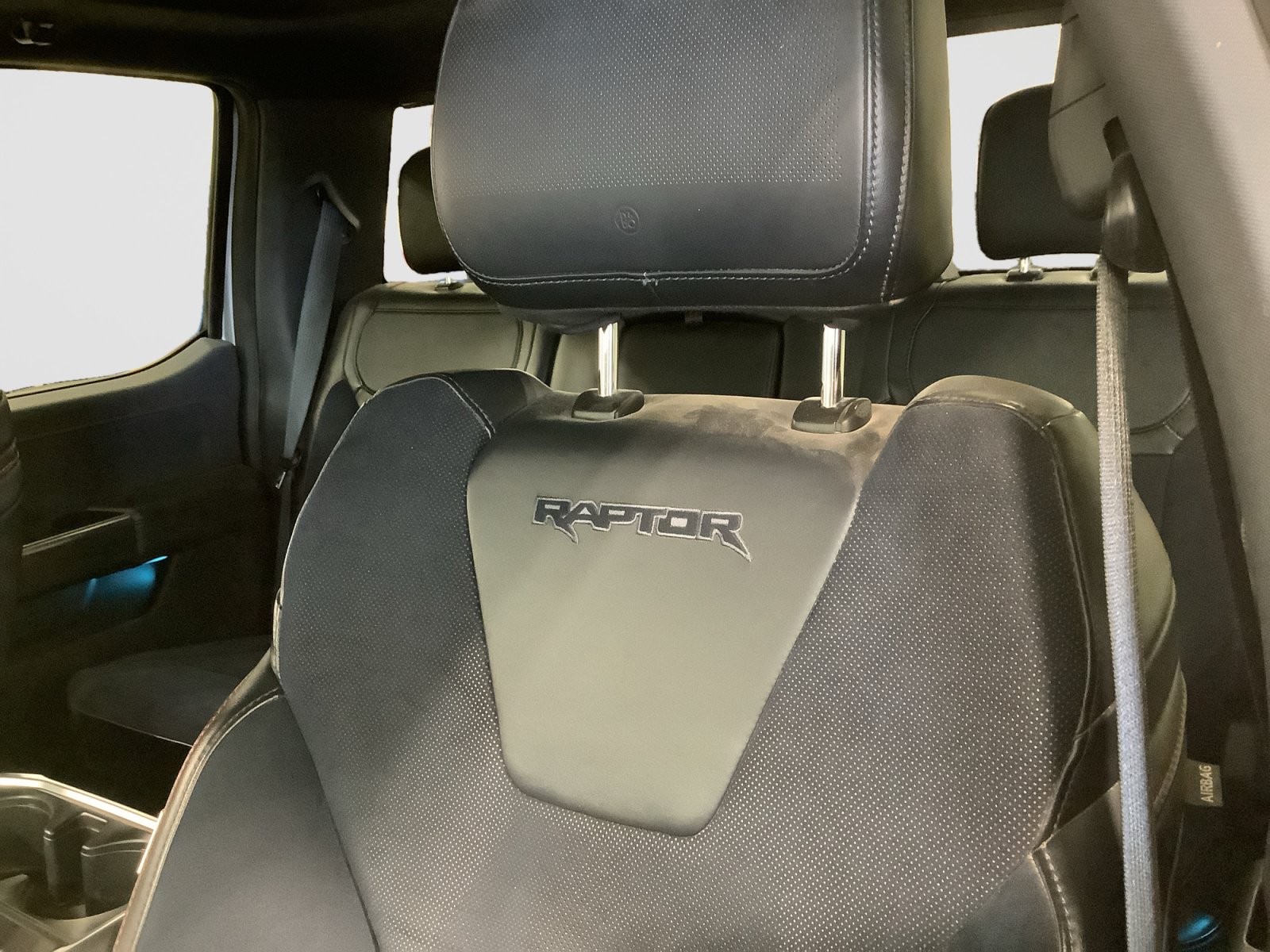 Used 2022 Ford F150 Raptor w/ Equipment Group 801A High AWD/4WD image 10