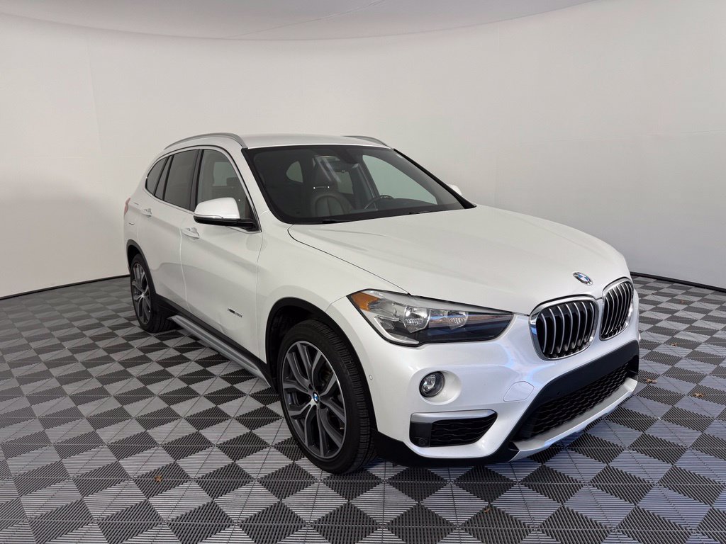 Used 2017 BMW X1 xDrive28i AWD/4WD image 1