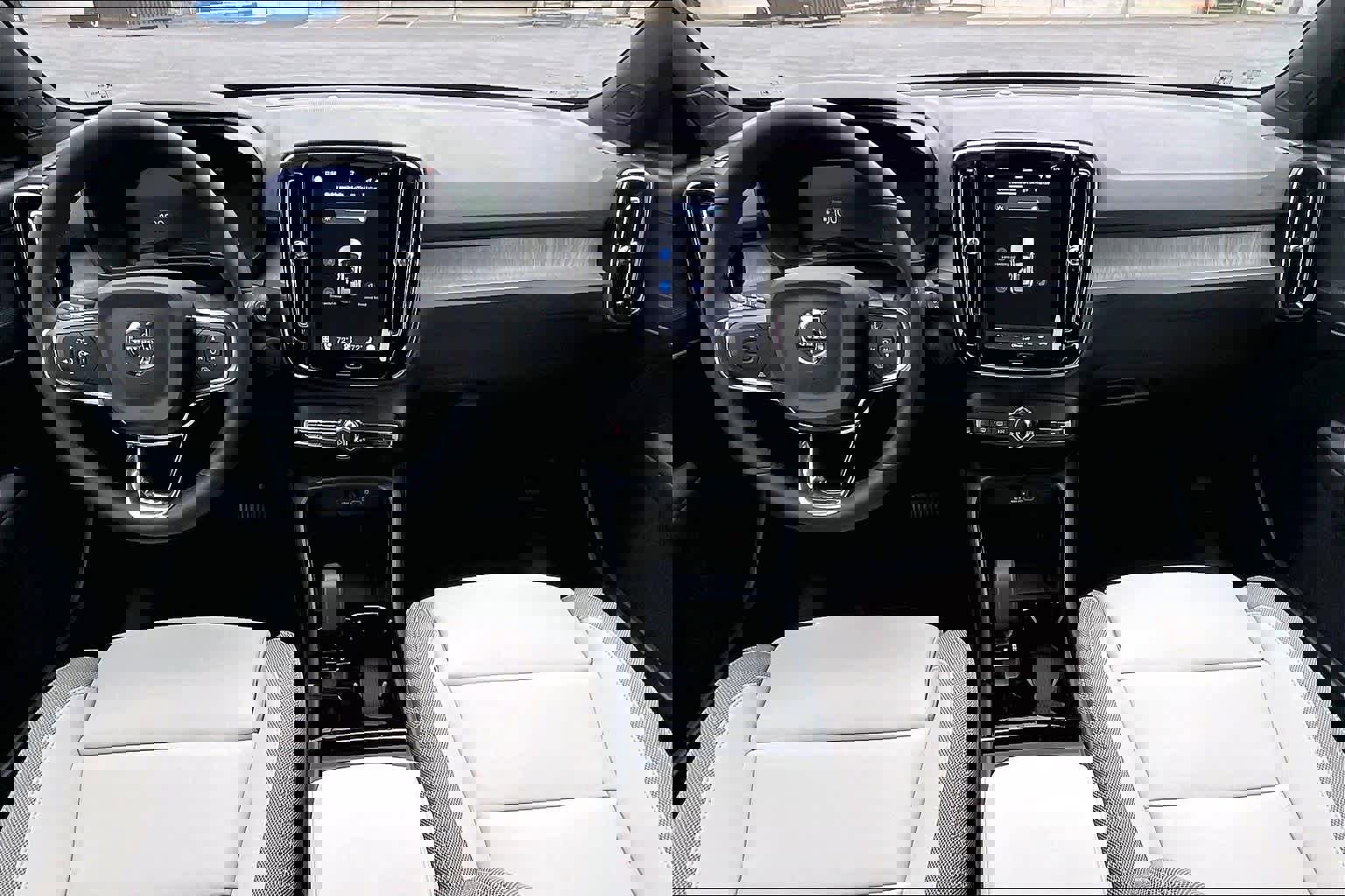 New 2026 Volvo EX40 Plus w/ Climate Package image 7