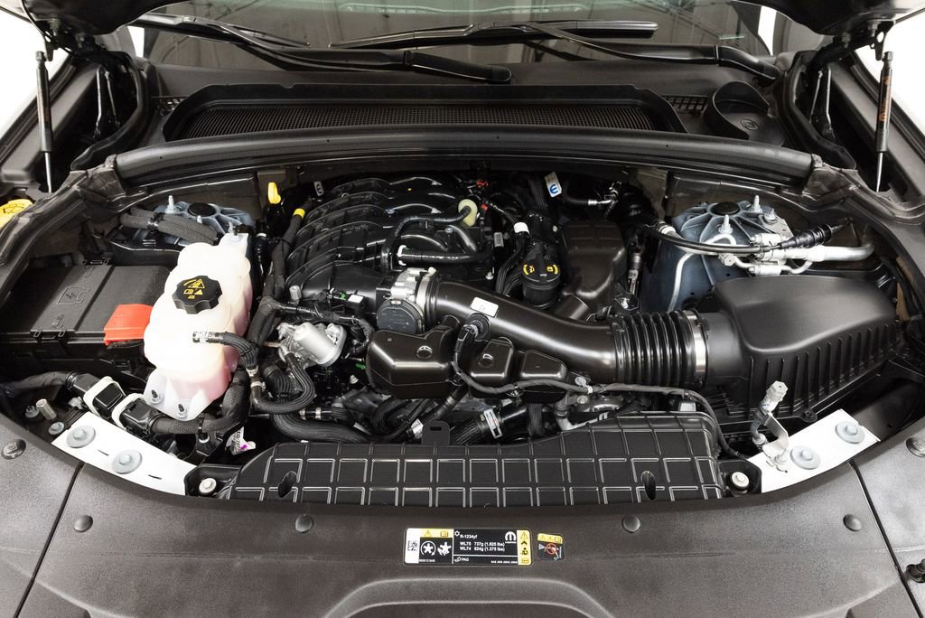 Used 2025 Jeep Grand Cherokee L Altitude image 3