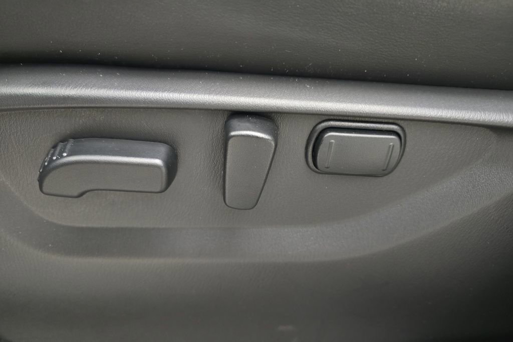 Used 2024 INFINITI QX80 Sensory image 13