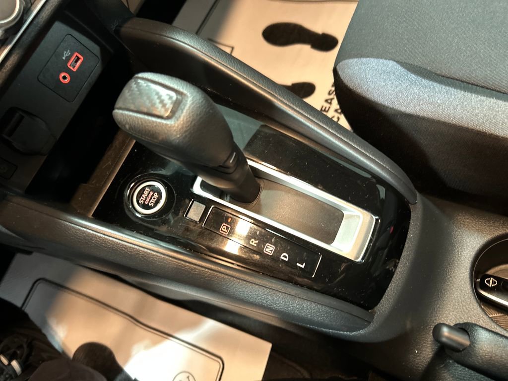Used 2024 Nissan Versa SV w/ Trunk Package FWD image 18
