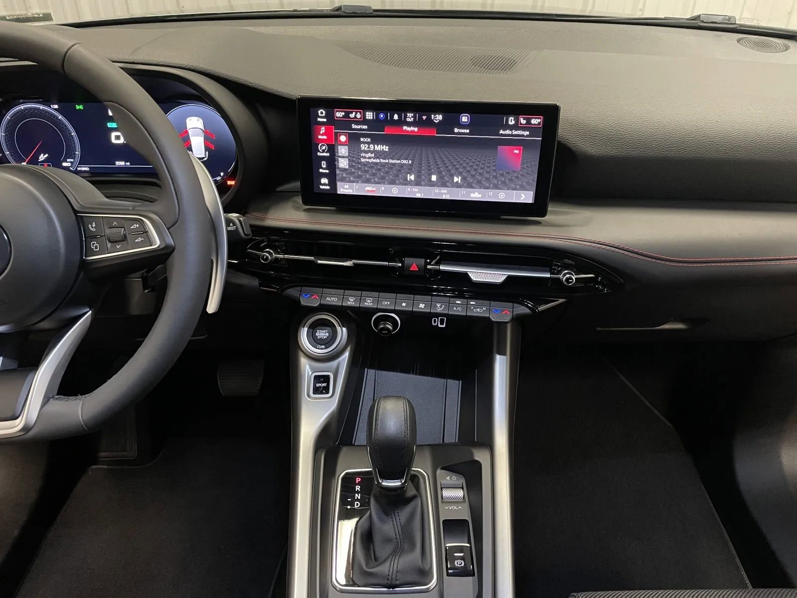 Used 2024 Dodge Hornet R/T image 30