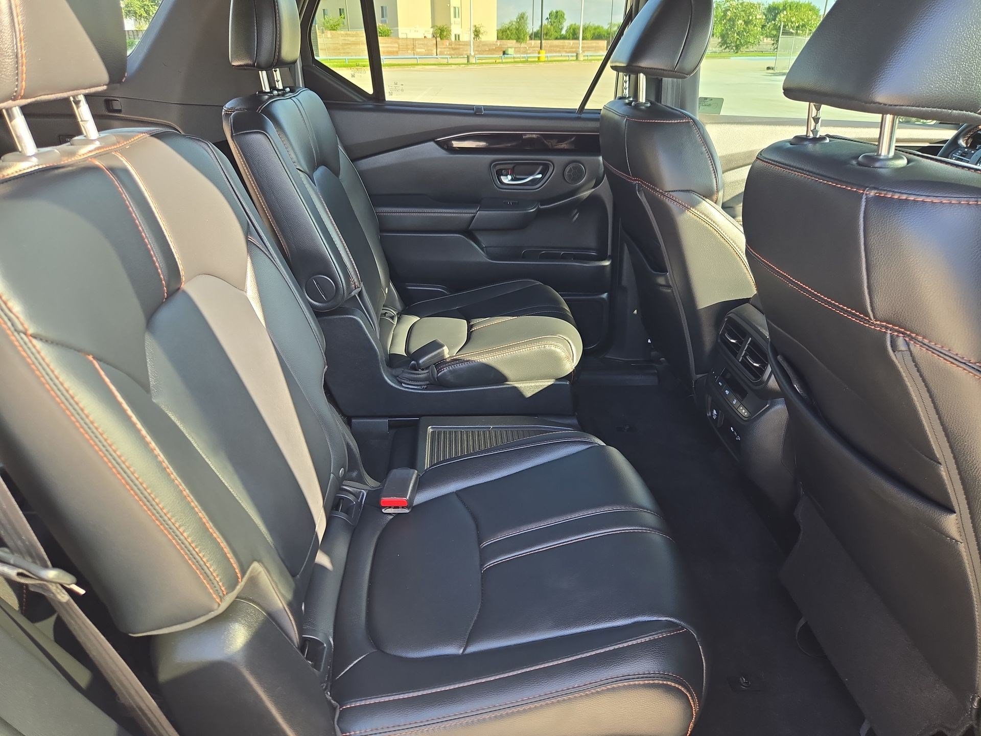 Used 2024 Honda Pilot TrailSport image 31