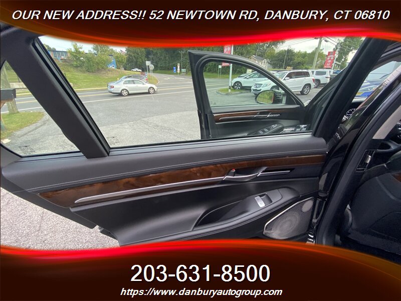 Used 2018 Genesis G90 3.3T Premium AWD/4WD image 26
