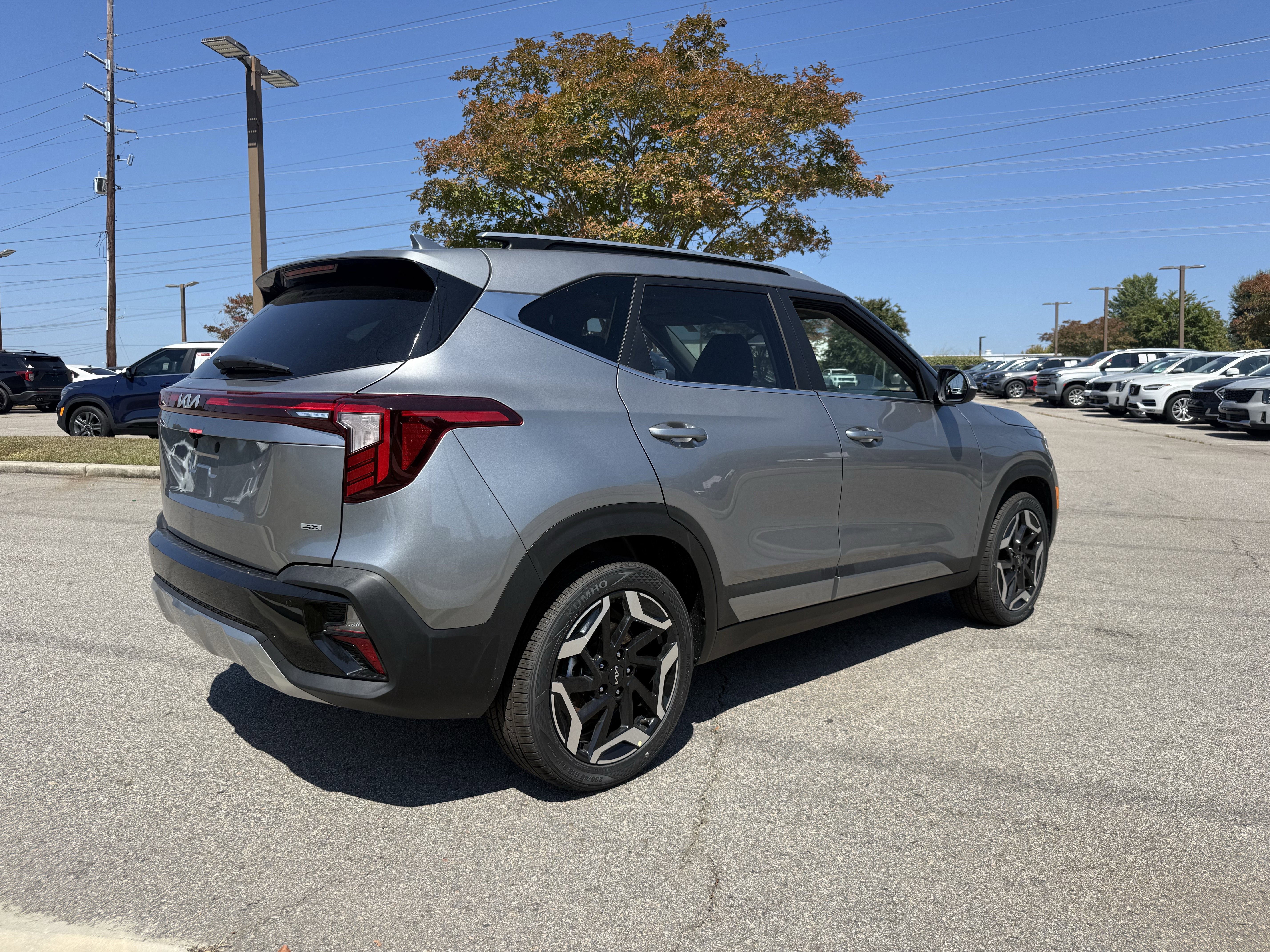 New 2026 Kia Seltos SX w/ SX Sunroof Package image 5