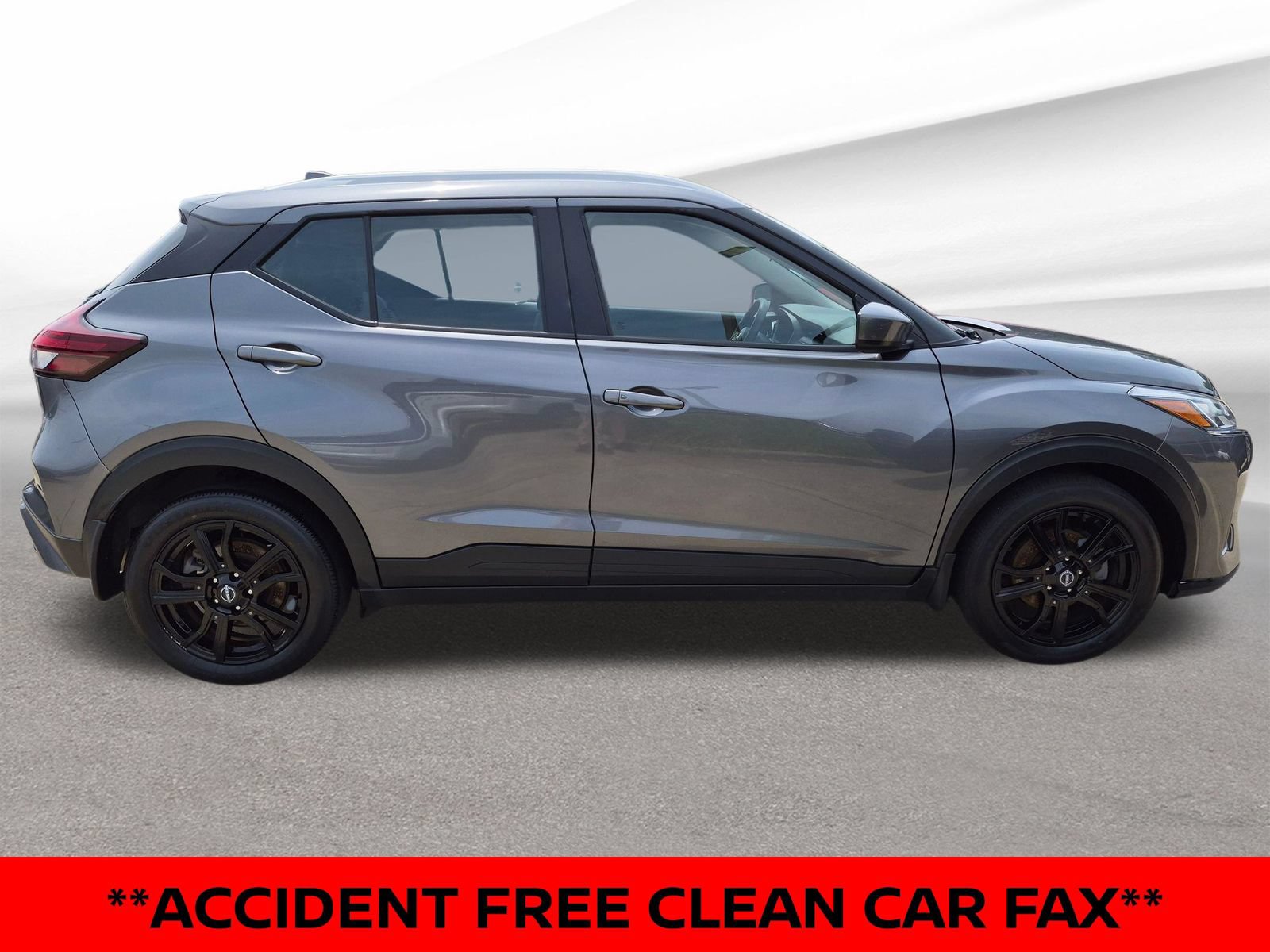 Certified 2022 Nissan Kicks SV FWD image 5