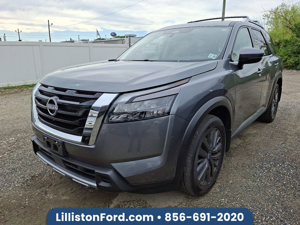 Used 2025 Nissan Pathfinder SL w/ SL Premium Package