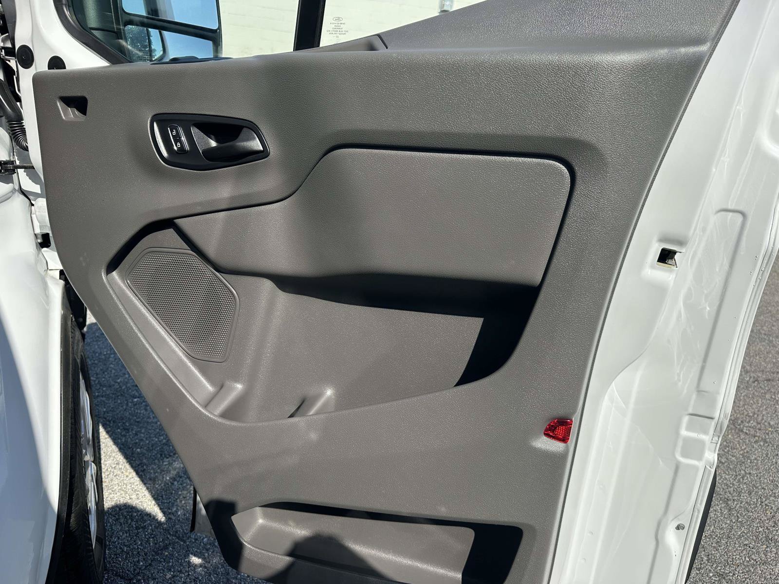 Certified 2023 Ford E-Transit Low Roof RWD image 23