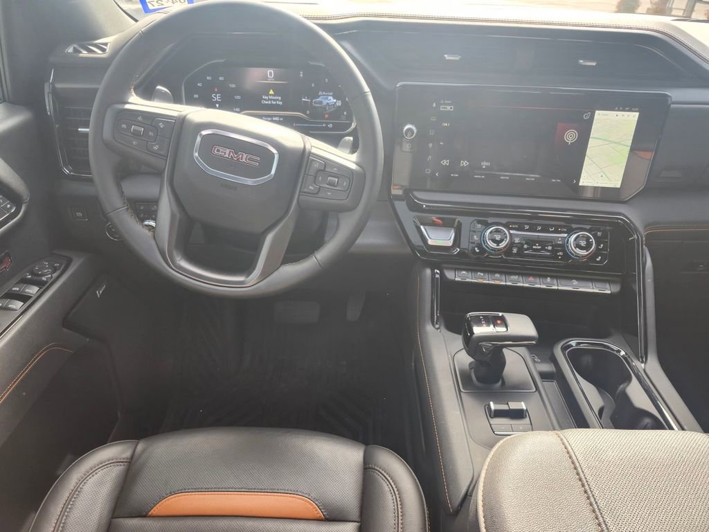 Used 2025 GMC Sierra 1500 AT4 w/ AT4 Premium Package image 9