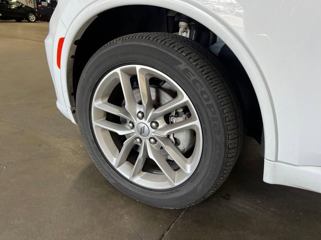 Used 2024 Dodge Durango GT image 11