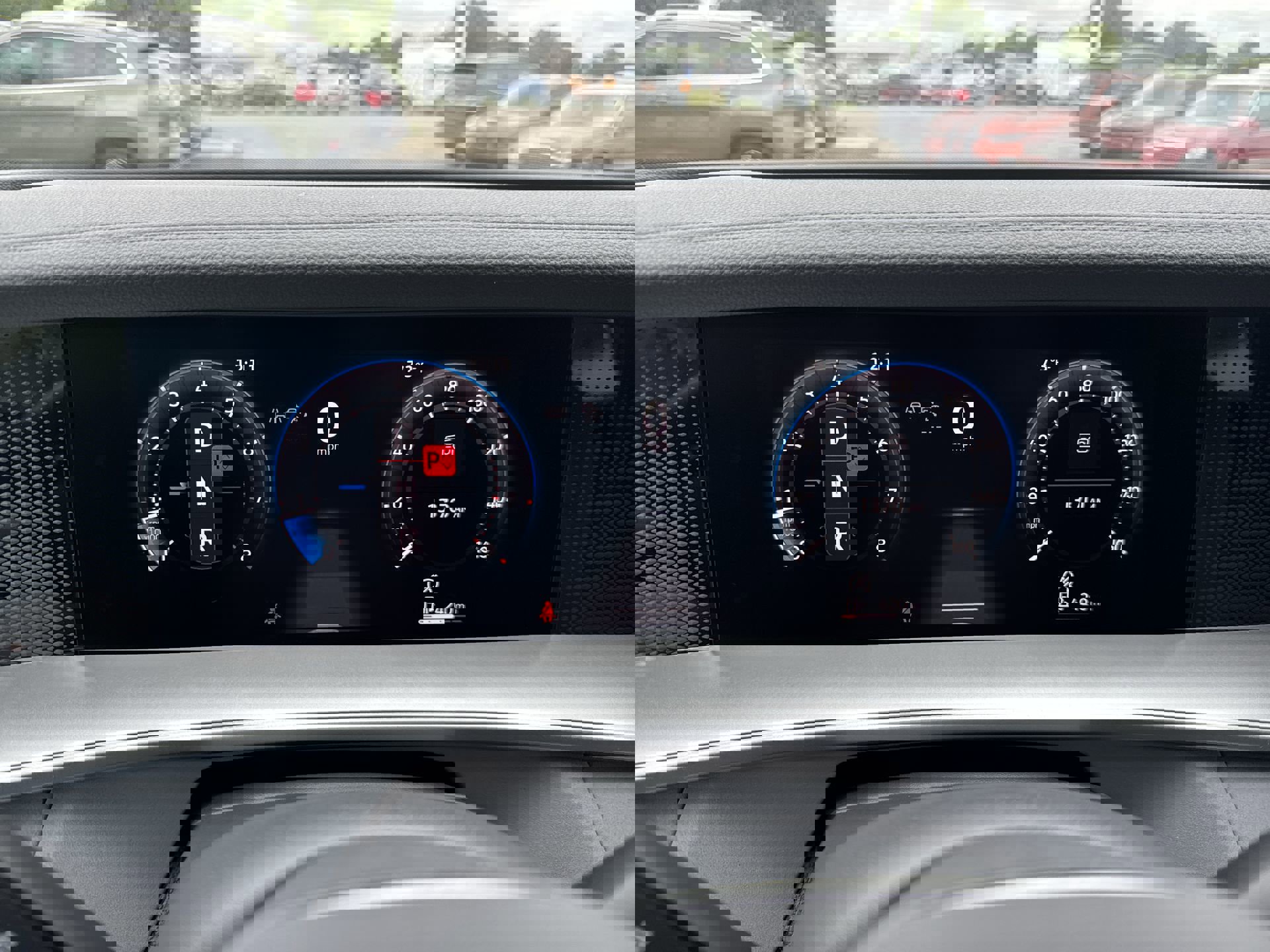 Used 2025 Volkswagen Tiguan SE image 11