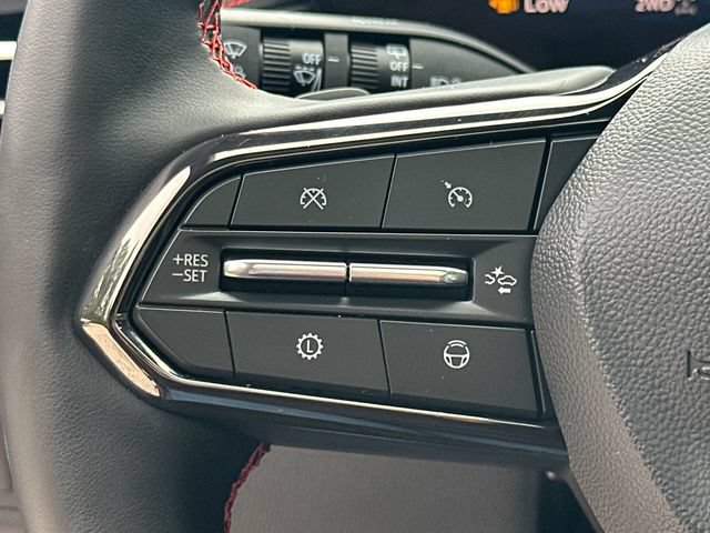 Used 2026 Chevrolet Traverse RS AWD/4WD image 33
