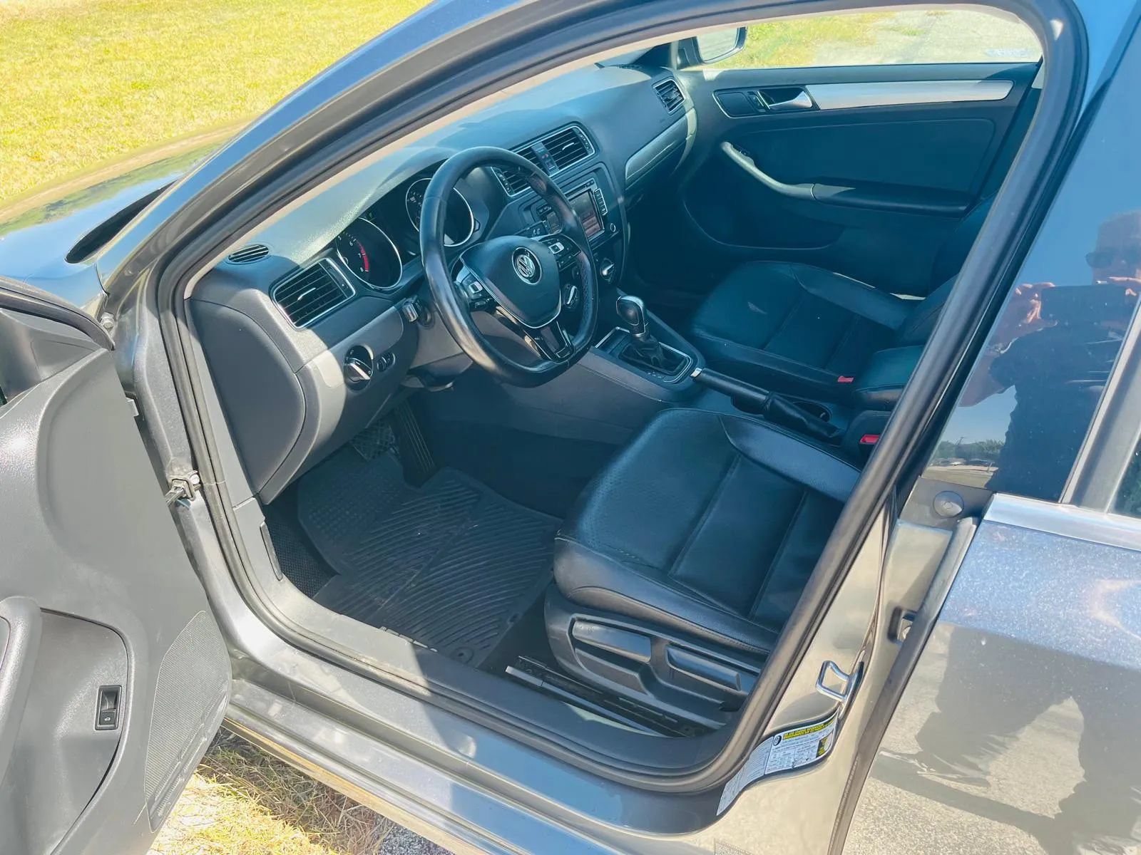 Used 2015 Volkswagen Jetta SE FWD image 19