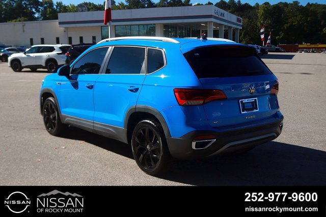 Used 2023 Volkswagen Taos SE w/ Black Wheel Package FWD image 5