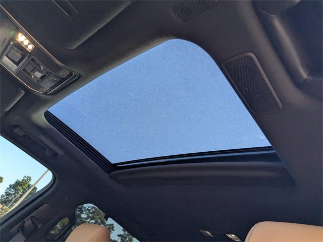 Used 2025 Lexus LX 600 4WD w/ Luxury Package image 21