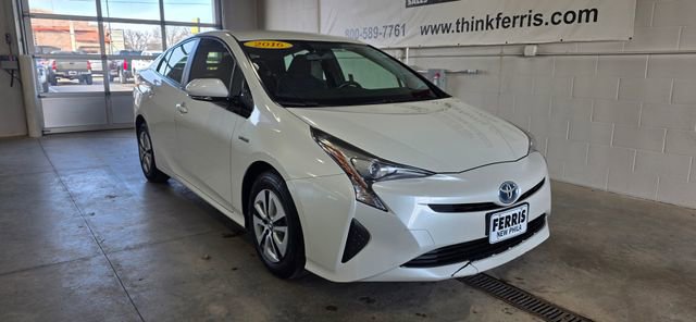 Used 2016 Toyota Prius Two image 9