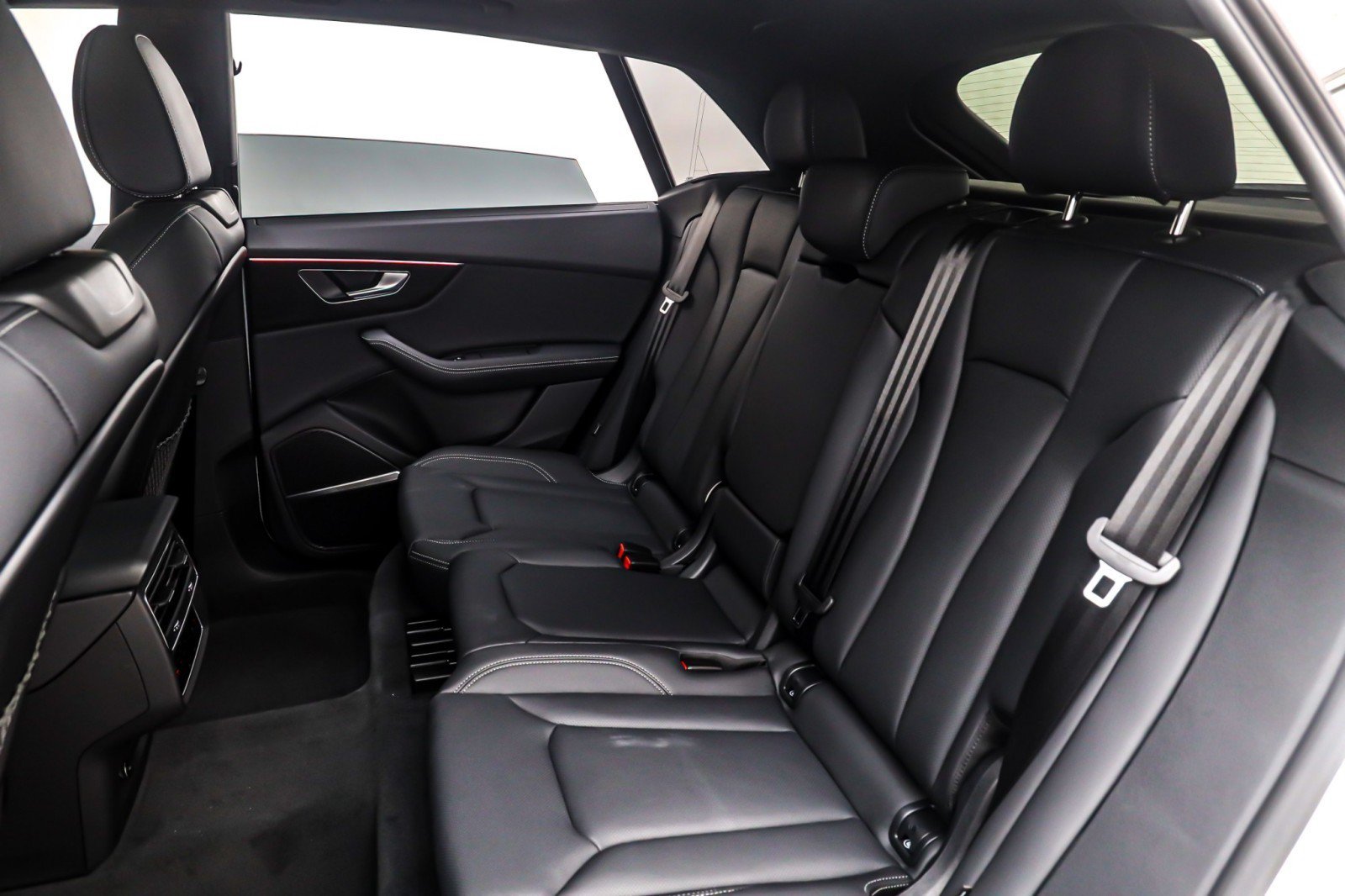 New 2026 Audi Q8 Premium Plus AWD/4WD image 8