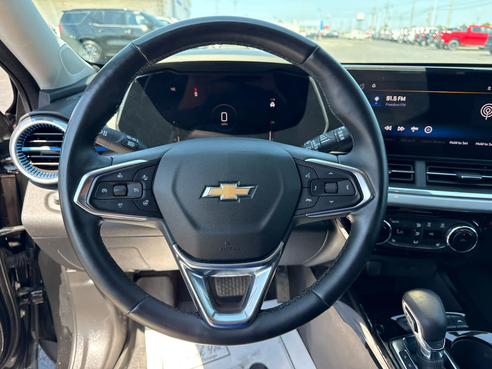 Certified 2024 Chevrolet Trax LT w/ Driver Confidence Package FWD image 13