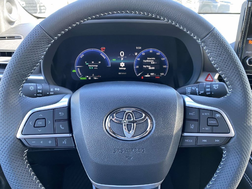 New 2026 Toyota Sienna XSE FWD image 21
