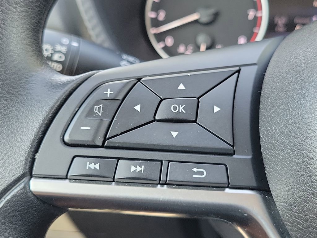 Certified 2023 Nissan Sentra SV FWD image 19