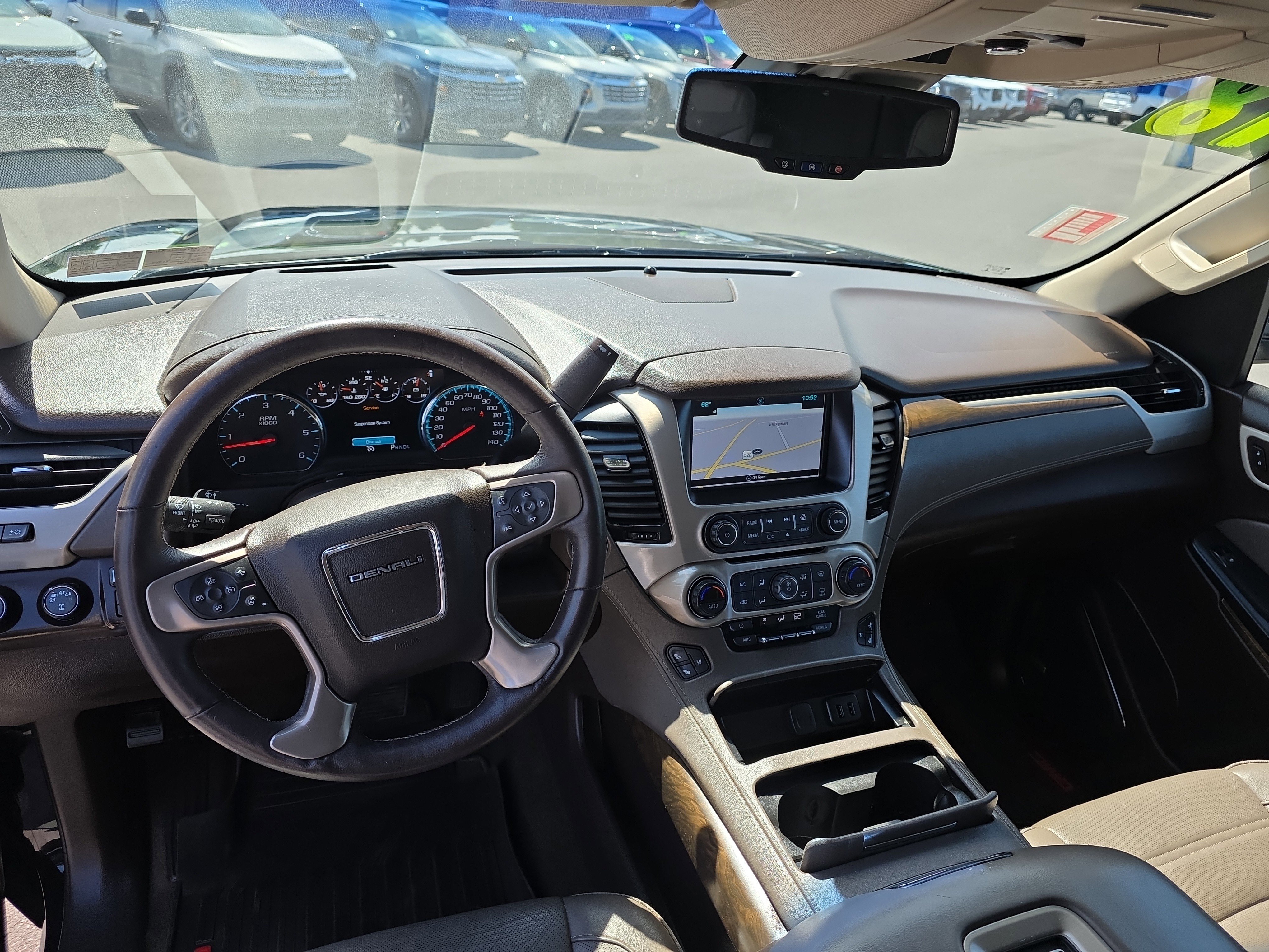 Used 2018 GMC Yukon XL Denali image 15