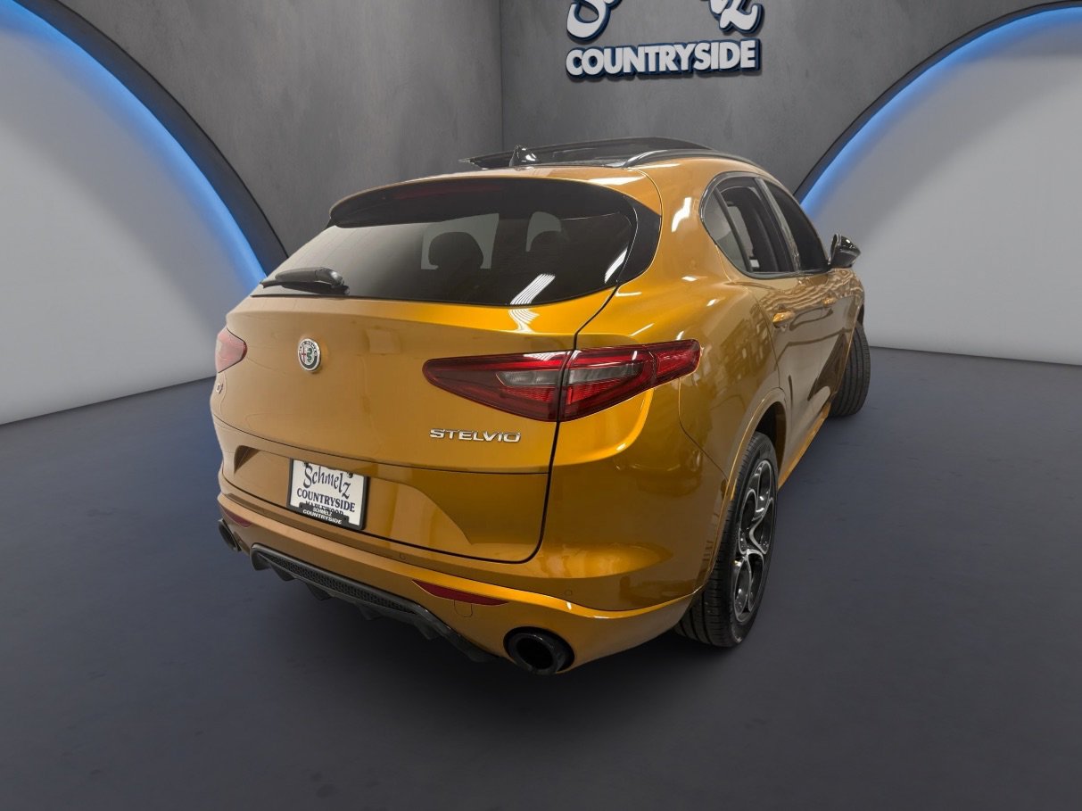 Certified 2023 Alfa Romeo Stelvio Veloce AWD/4WD image 5