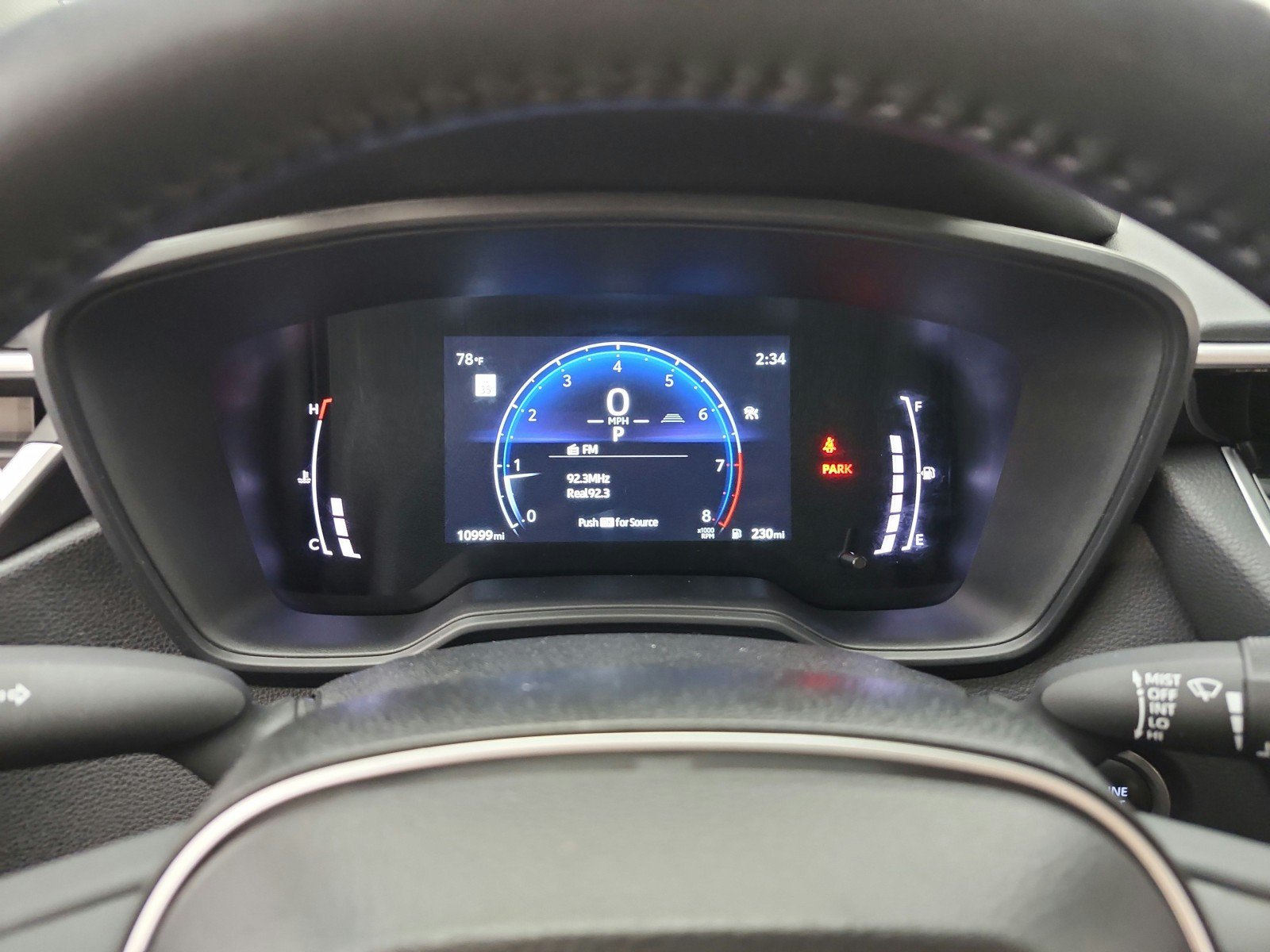 Used 2025 Toyota Corolla SE w/ SE Premium Package FWD image 9