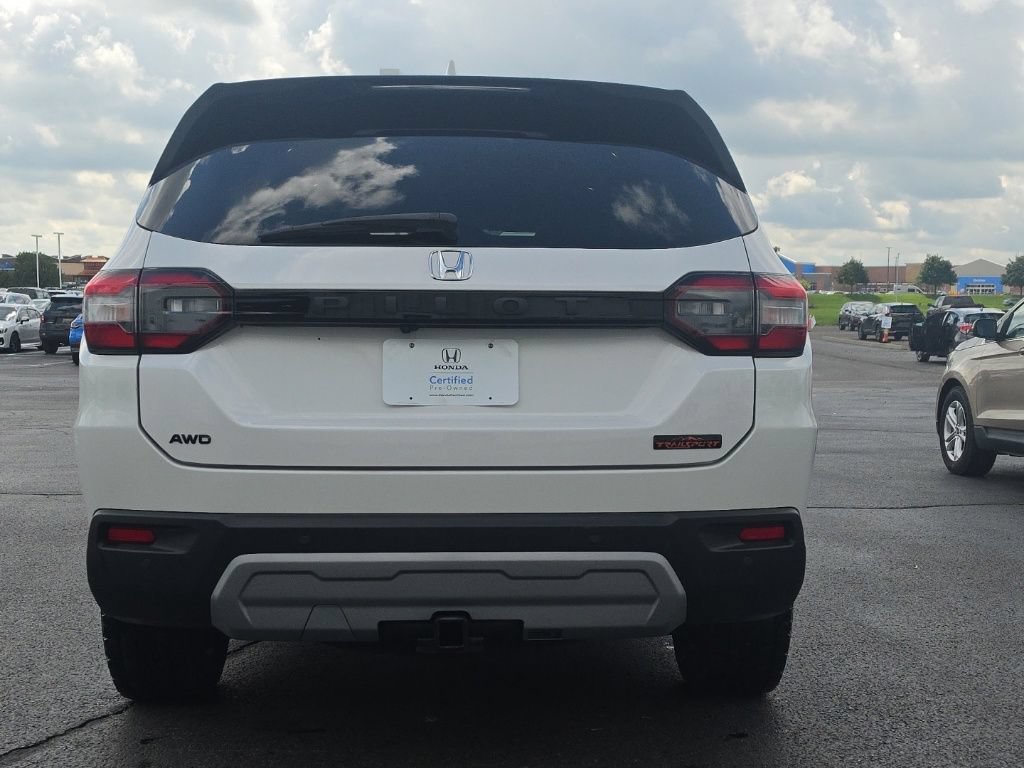 Certified 2023 Honda Pilot TrailSport image 6