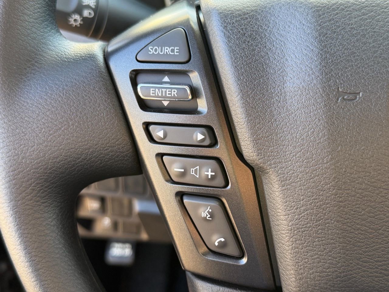 New 2026 Nissan Frontier SV image 13