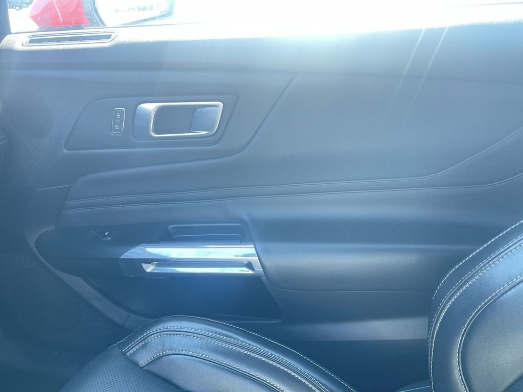 Used 2025 Ford Mustang Premium image 28