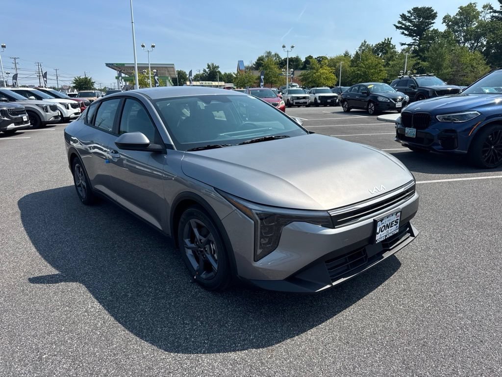 New 2026 Kia K4 FWD image 2