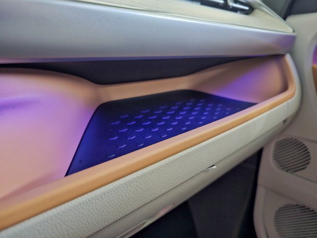 New 2025 Volkswagen ID. Buzz 1st Edition image 19