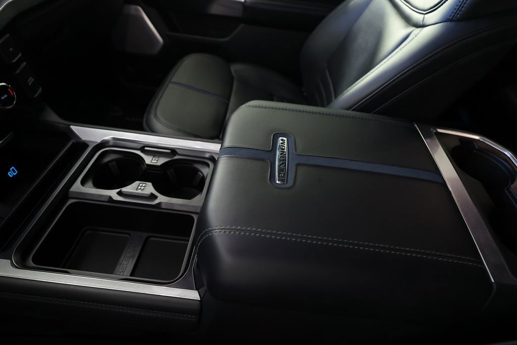 Used 2025 Ford F250 Platinum w/ FX4 Off-Road Package image 39