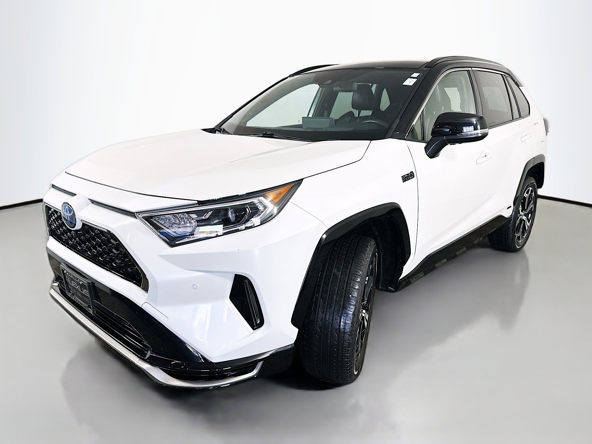 Used 2021 Toyota RAV4 XSE w/ Premium Package AWD/4WD image 3