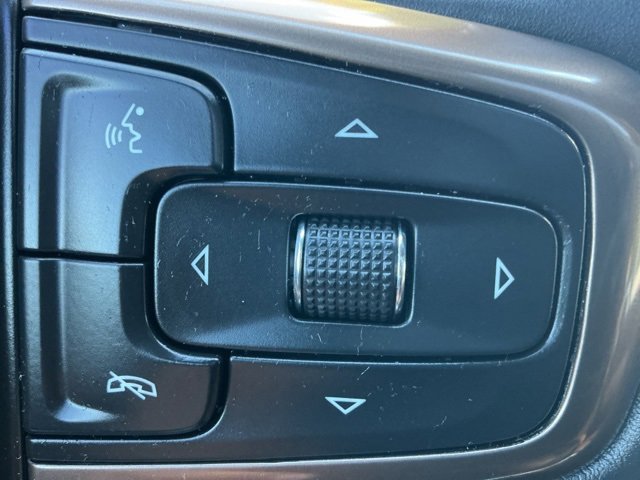 Used 2019 Chevrolet Silverado 1500 High Country w/ Technology Package image 15