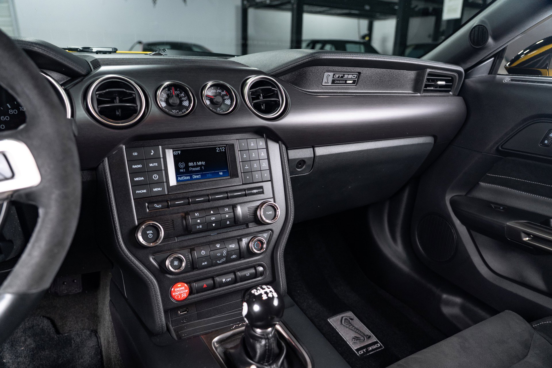 Used 2016 Ford Mustang Shelby GT350 w/ Track Package image 68