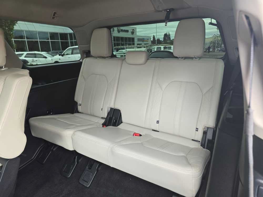 Used 2019 Ford Expedition Platinum AWD/4WD image 17
