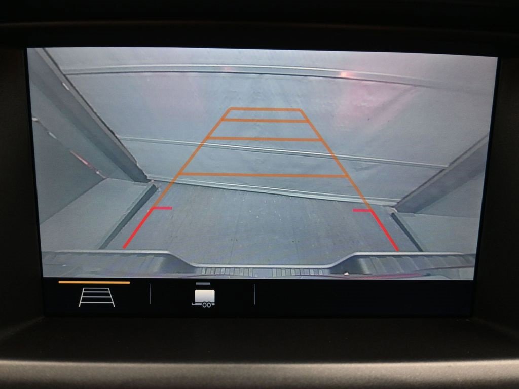 Used 2022 GMC Canyon AT4 image 15