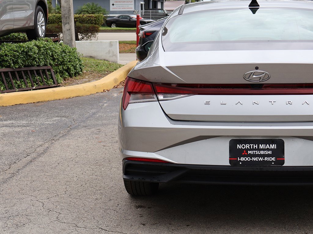 Used 2022 Hyundai Elantra SEL w/ Convenience Package image 14