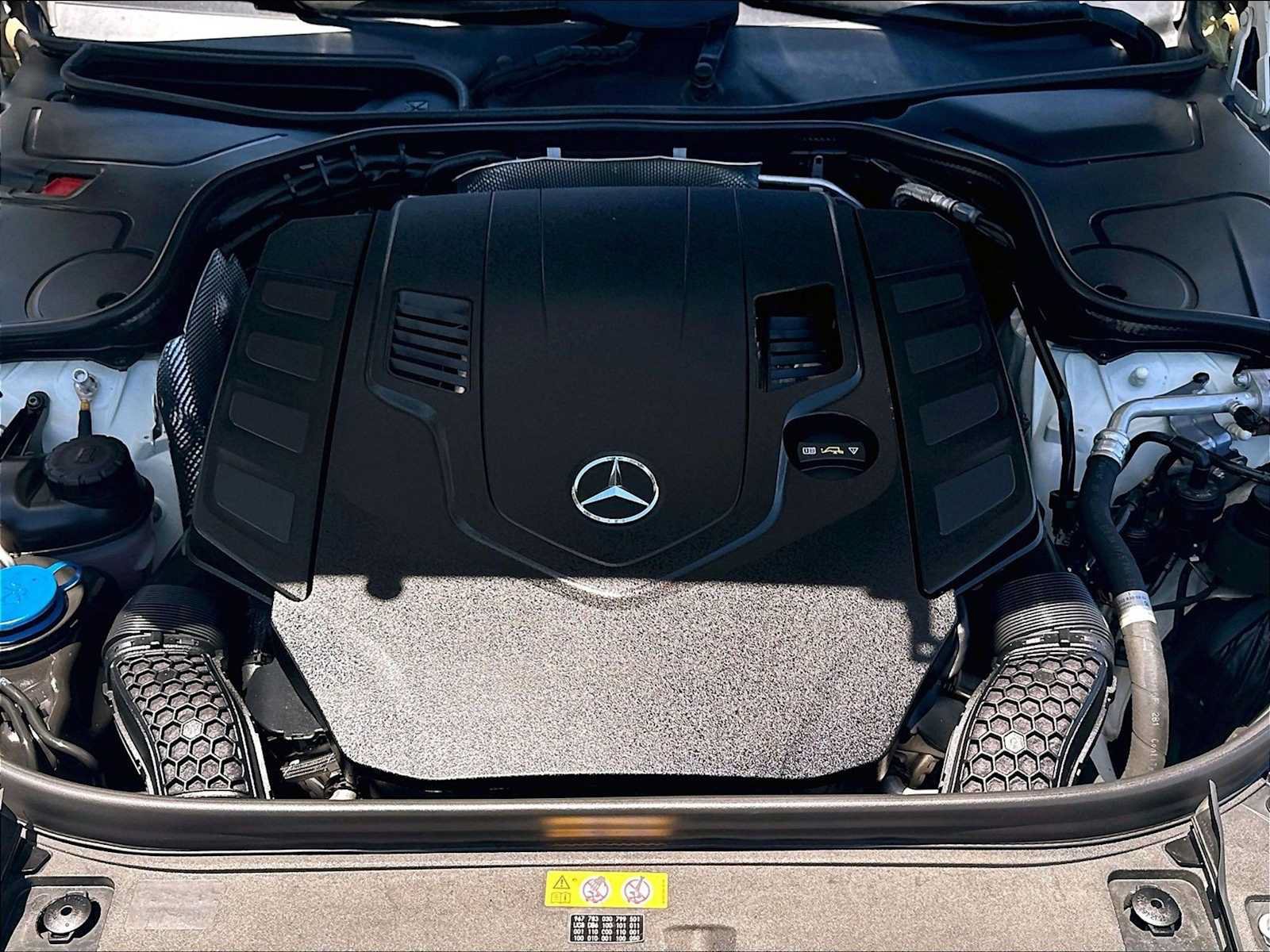 Used 2018 Mercedes-Benz S 560 Sedan image 13