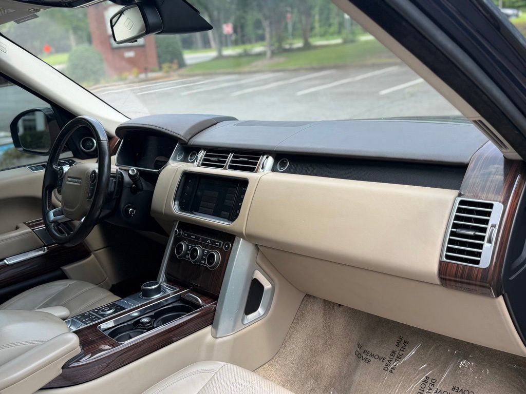 Used 2016 Land Rover Range Rover Supercharged AWD/4WD image 16